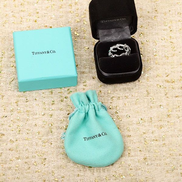 The latest and fashionable Tiffany Infinity Band Ring Tim26195