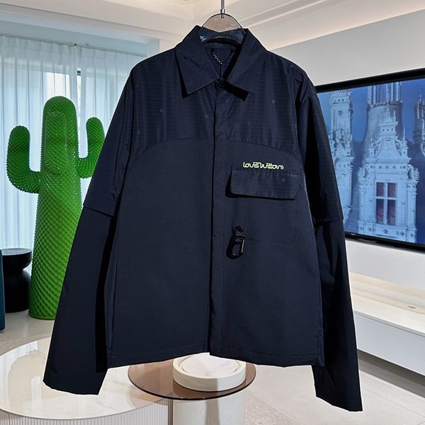 [2WAY, can be worn as a T-shirt] Louis Vuitton Technical Outdoor Shirt Replica 1ABJ07