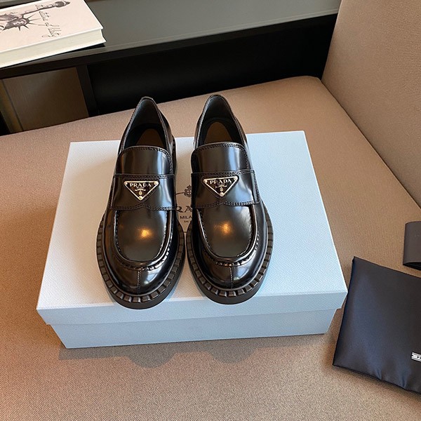 Attention ★ Prada Replica Chocolate Brushed Leather Loafers 1D246M