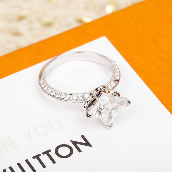 Very popular! Louis Vuitton ring copy Bergstar Blossom vus02312