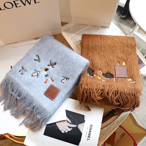 Hard to find Loewe x Sna-Fujita replica two-tone mohair & wool scarf F811257X48