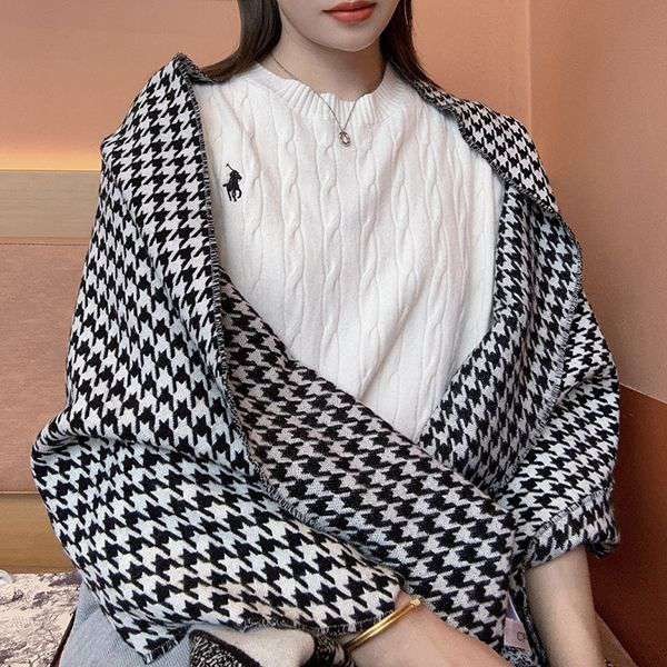 [Stylish and warm] Dior ★ MONTAIGNE scarf copy ★ You'll want to use it for many years dez40039