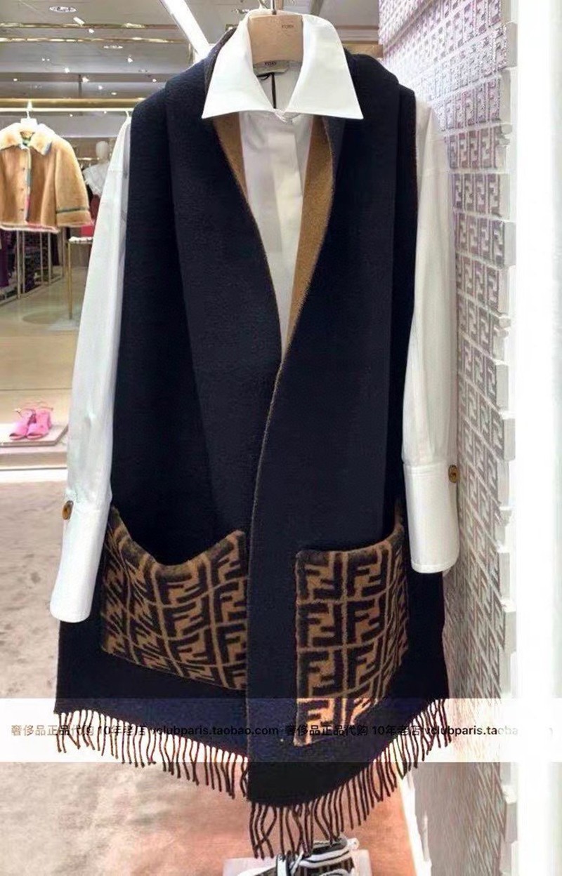 Fendi scarf wool intarsia tassel fet96338 sold out