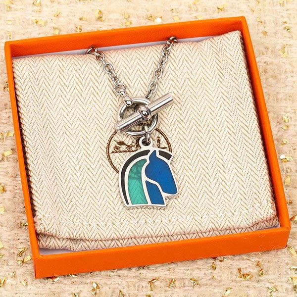 The rapidly growing popularity of the Hermes Helios necklace replica ers03315 The rapidly growing popularity of the Hermes Helios necklace replica ers03315