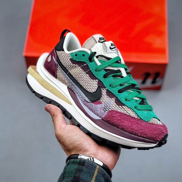 Want it? Ultra-limited? Sacai x Nike new collaboration sneaker Pegasus Vaporfly SP DD3035_200