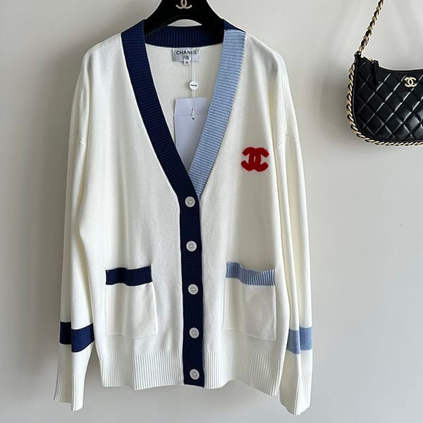 Many celebrities love Chanel Coconage cardigan replica sho63694