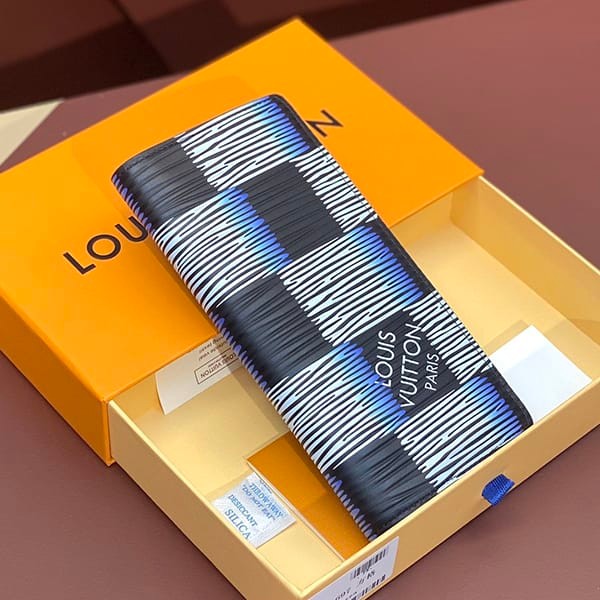 Immediate delivery Louis Vuitton long wallet replica Portefeuille Brazza vuj05288 Immediate delivery Louis Vuitton long wallet replica Portefeuille Brazza vuj05288