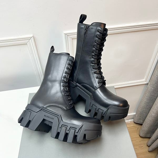Immediate shipping Balenciaga replica Bulldozer lace-up boots 671554WBCQ01000