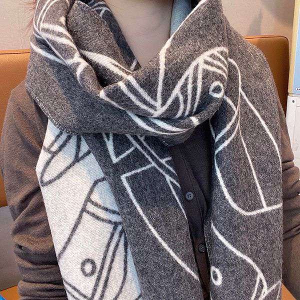 Your winter companion! Hermes cashmere scarf, grade N Entrelac Equestre erz58601