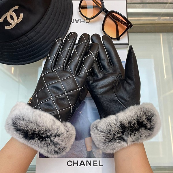 Rare ★ Stylish? Chanel fur gloves replica shd53065