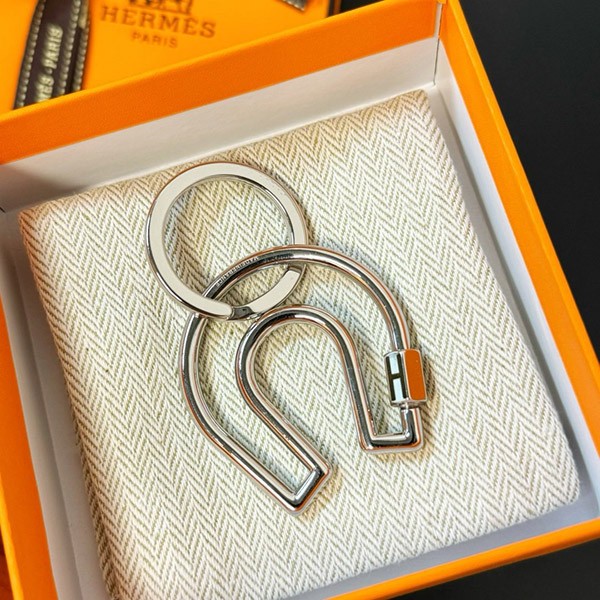 [Recommended as a gift ☆ Makes a difference in style! ] Hermes key ring copy "Fera-a-Chevale" H077329FJ03