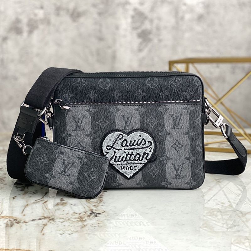 Popular No1 NIGO collaboration? Louis Vuitton shoulder bag copy Trio Messenger vuo55424 Popular No1 NIGO collaboration? Louis Vuitton shoulder bag copy Trio Messenger vuo55424
