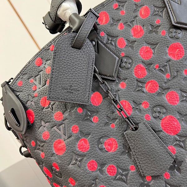 Louis Vuitton x YK Yayoi Kusama Collaboration LOCK IT Bag Replica Black and Red Plenty of Storage M21676