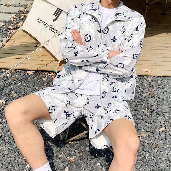 A nice Louis Vuitton Monogram jacket replica top and bottom set vuc12455