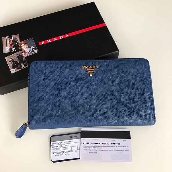 Prada Saffiano Metal Logo Wallet with Tracking Replica puc34152 Prada Saffiano Metal Logo Wallet with Tracking Replica puc34152