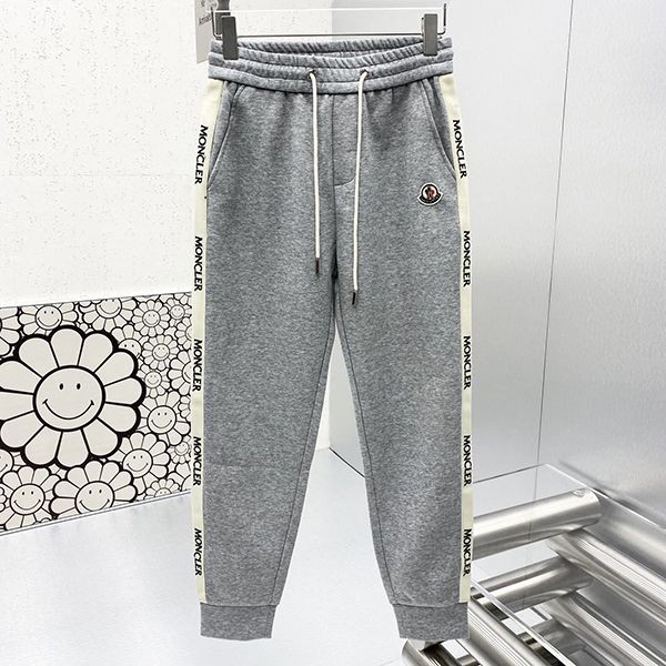 Very popular: Moncler replica tapered striped cotton sweatpants mov79635 Very popular: Moncler replica tapered striped cotton sweatpants mov79635