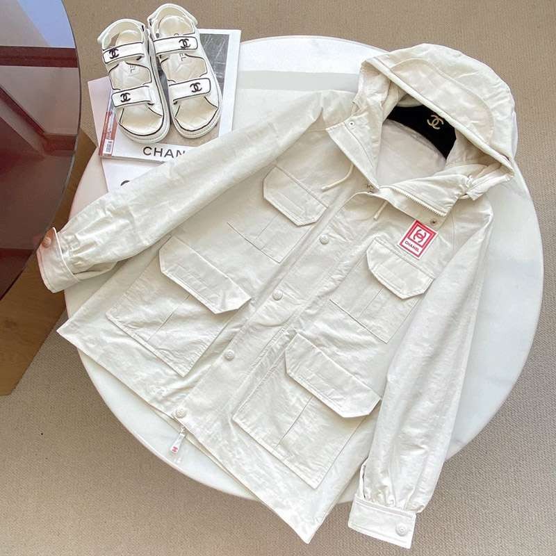 21AW New Chanel Hooded Jacket Replica White shx75978