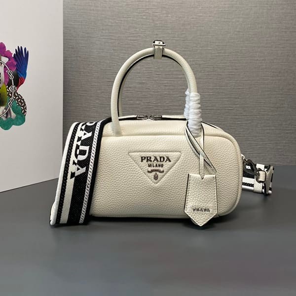 The hottest topic! Prada replica leather top handle bag pua04036 The hottest topic! Prada replica leather top handle bag pua04036