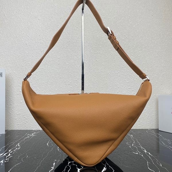 Immediate delivery Prada replica triangle leather shoulder bag pus25001