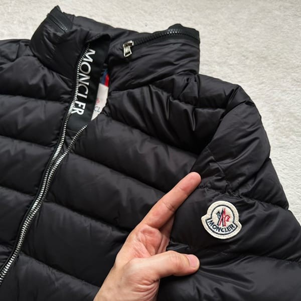 Free shipping Moncler Alfit Down Jacket Replica I10911A0001 554A81999