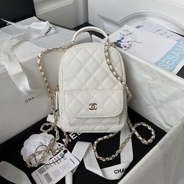 [Can be enjoyed in 2 ways?] Chanel backpack fake shoulder bag AP3753
