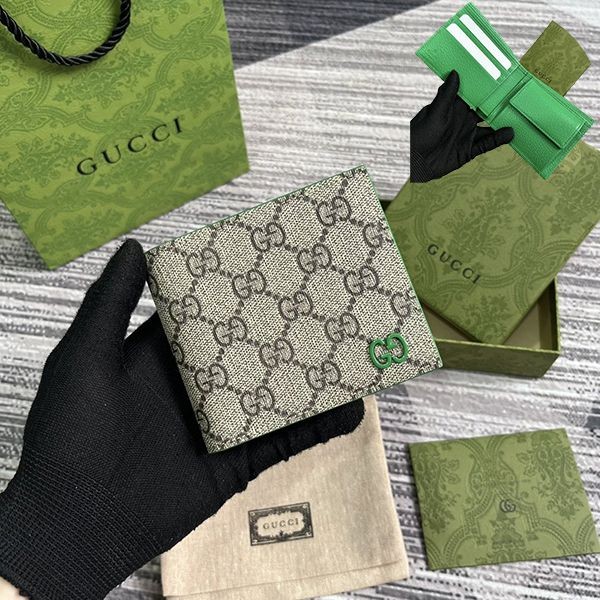 Extremely rare! Attention-grabbing! Gucci GG Supreme bi-fold wallet replica guq39759