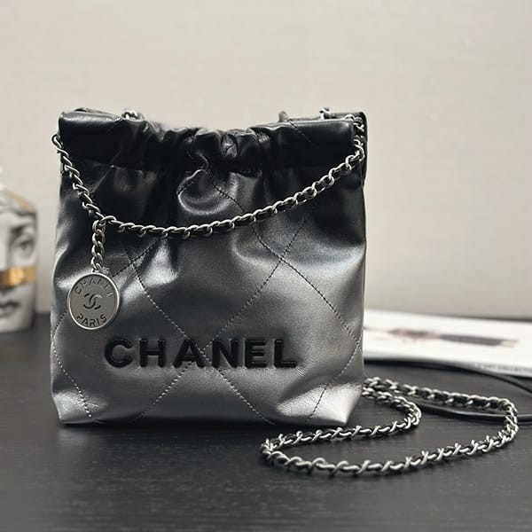 Competitive Chanel Replica 22 Mini Handbag SHV92944 Competitive Chanel Replica 22 Mini Handbag SHV92944