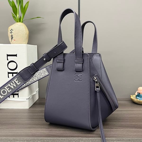 ★Japan!! Popular! Loewe Hammock Copy Drawstring Shoulder Bag log30972 ★Japan!! Popular! Loewe Hammock Copy Drawstring Shoulder Bag log30972