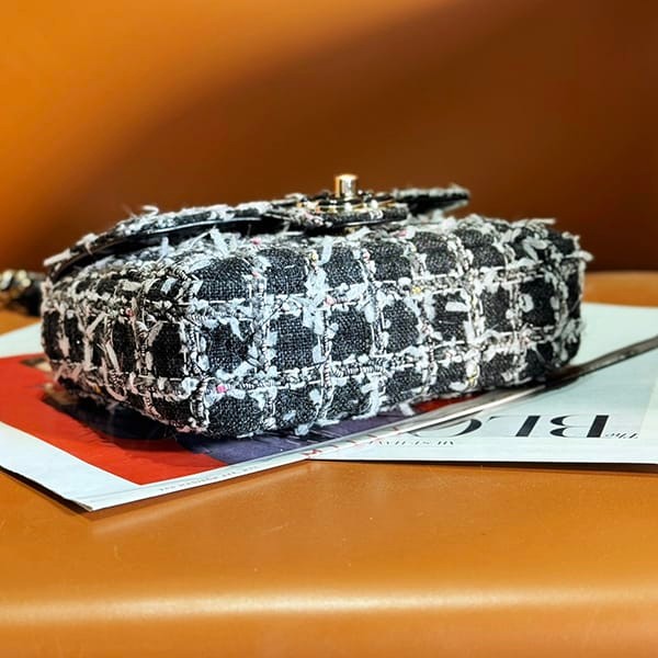 Recommended Chanel Replica Mini Flap Bag Tweed Resin Black shz50562