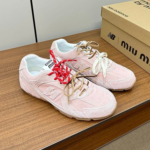 I definitely want it! Miu Miu replica and New Balance collaboration ★ denim sneakers myu67015 I definitely want it! Miu Miu replica and New Balance collaboration ★ denim sneakers myu67015