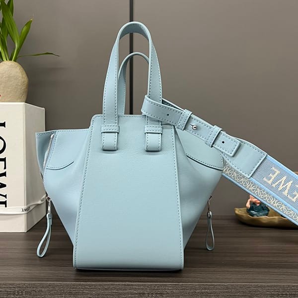 New on sale: Loewe Hammock replica drawstring shoulder bag loh13606