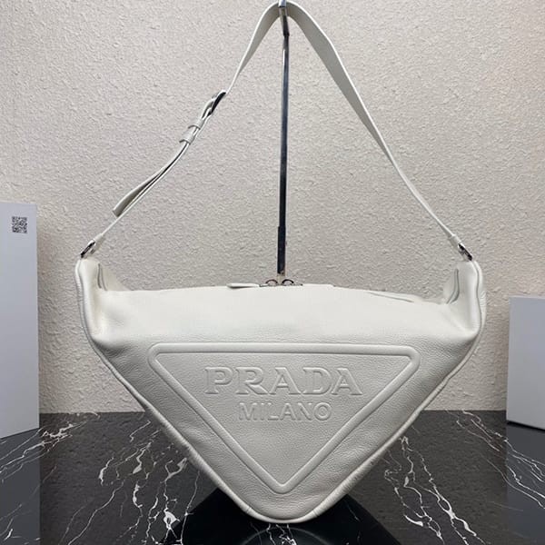 Hard to find Prada Triangle Leather Shoulder Bag Replica pup32395