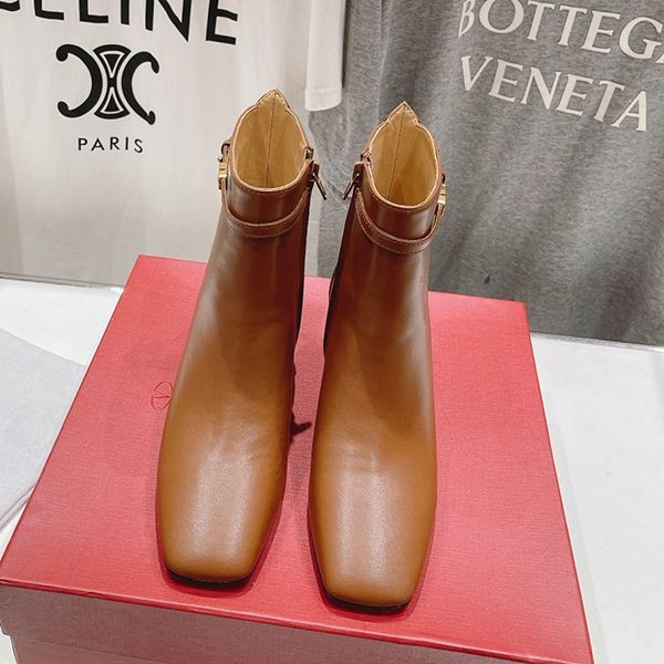 Valentino VLogo Signature Fake Leather Ankle Boots Vut93938