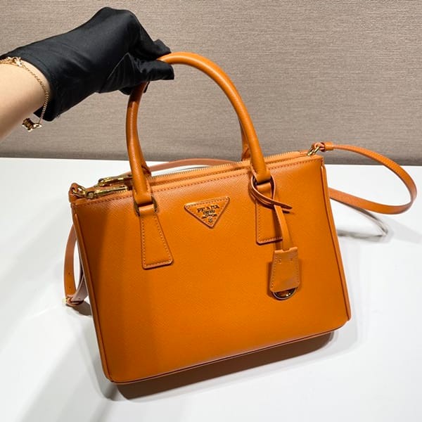 Super Hot Topic! ◆Prada◆Galleria Saffiano Medium Bag Replica pus06678 Super Hot Topic! ◆Prada◆Galleria Saffiano Medium Bag Replica pus06678