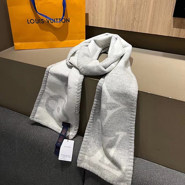 Free shipping Louis Vuitton Echarpe Sweet Dream Scarf Replica M77380 Free shipping Louis Vuitton Echarpe Sweet Dream Scarf Replica M77380
