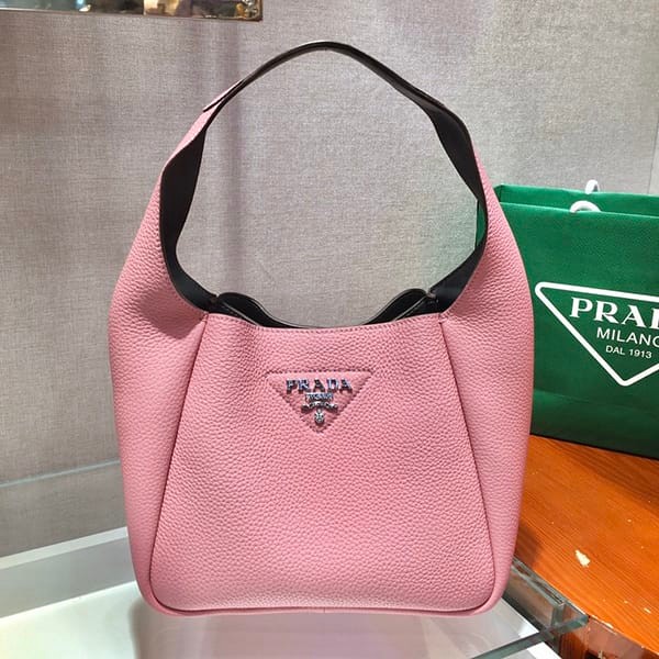 Secured Prada Leather Handbag Replica puj16934