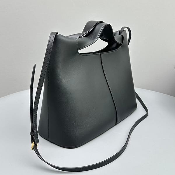 Hard to find Zarow Camdem leather shoulder bag with strap, fake zav61487