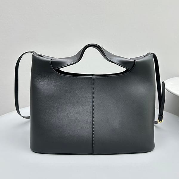 Hard to find Zarow Camdem leather shoulder bag with strap, fake zav61487