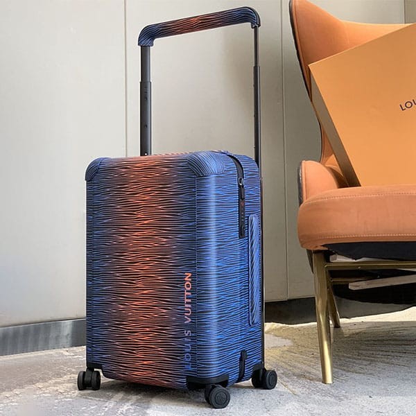Louis Vuitton Replica Horizon 55 Suitcase M23172 with Tracking Louis Vuitton Replica Horizon 55 Suitcase M23172 with Tracking
