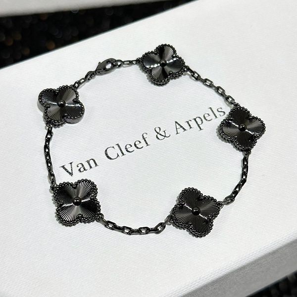 Van Cleef & Arpels Replica Alhambra Bracelet vab07406
