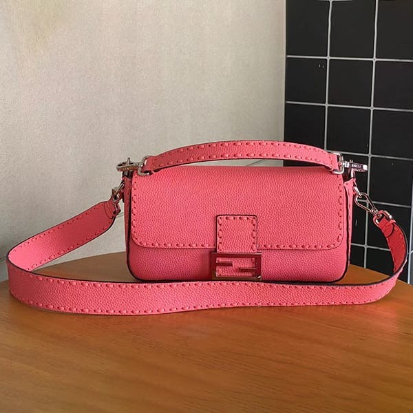 Secured Fendi Replica Baguette Pink Selleria Bag 8BR600 ANT2F191J Secured Fendi Replica Baguette Pink Selleria Bag 8BR600 ANT2F191J