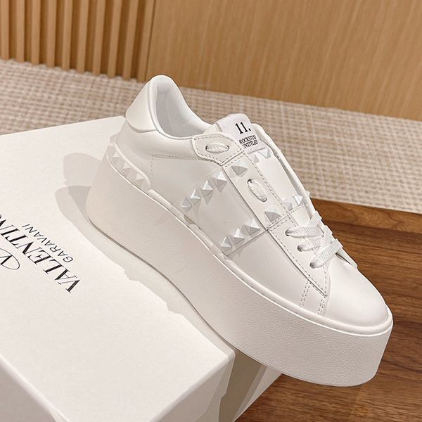 Immediate delivery Valentino platform studded sneakers fake Vuz42373