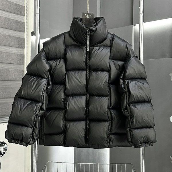 Love at first sight? Fake Bottega Veneta poplin down jacket boi52657