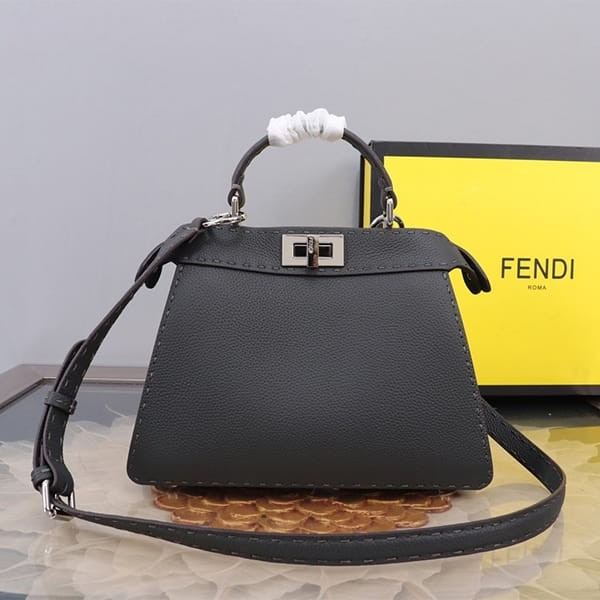 Express delivery Fendi Peekaboo ISeeU Selleria Topstitch Bag Replica pum24820