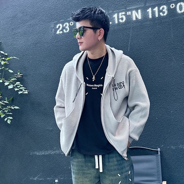 Maison Margiela Replica Knit Zip-up Cardigan Hooded Sweater Maq41643 Maison Margiela Replica Knit Zip-up Cardigan Hooded Sweater Maq41643