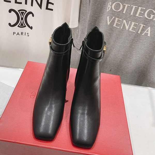 Valentino VLogo Signature Replica Leather Ankle Boots Vux61004