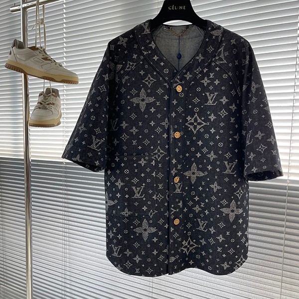 Boutique Louis Vuitton Replica Monogram Denim Baseball Shirt 1AF349 Boutique Louis Vuitton Replica Monogram Denim Baseball Shirt 1AF349