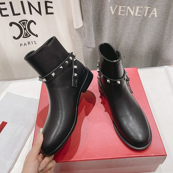 Valentino Rockstud Replica Calfskin Boots Vui20336 Valentino Rockstud Replica Calfskin Boots Vui20336