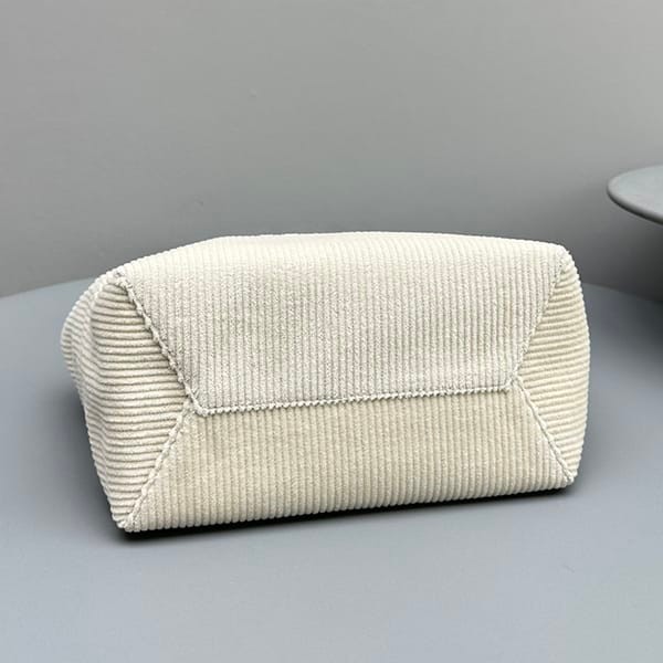 Hard to find Miu Miu replica lettering logo leather shopping bag in 2 sizes myp60276