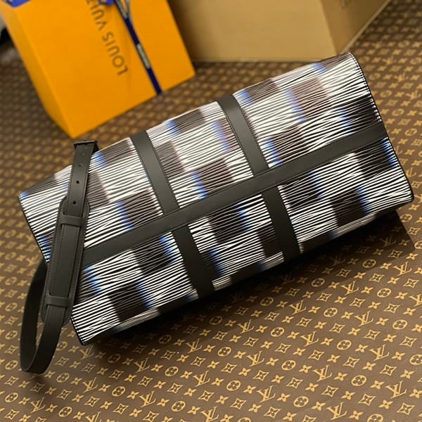 The latest and most fashionable Louis Vuitton Keepall Bandouliere 50 bag replica M23771